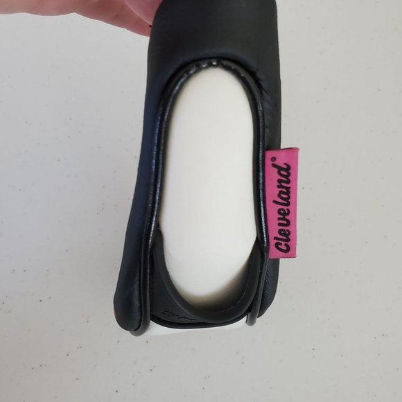 Cleveland Hibore Golf Club Head Cover - Picture 2 of 6